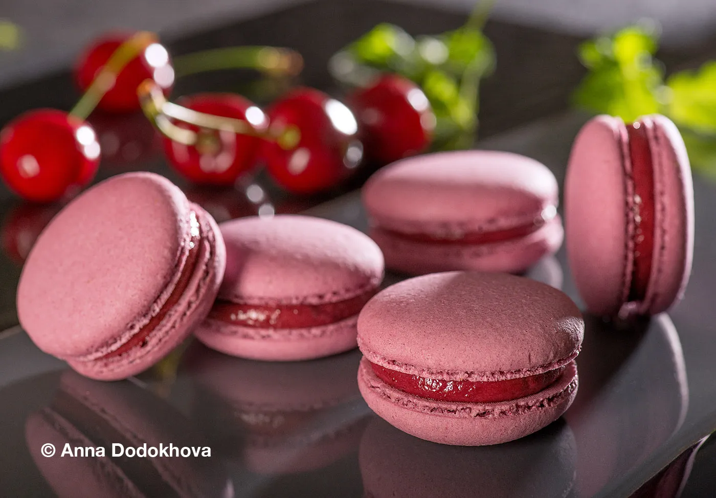 Фотосъёмка макарон кондитерской Jon Macaron. Фуд-фотограф, фуд-стилист Анна Додохова