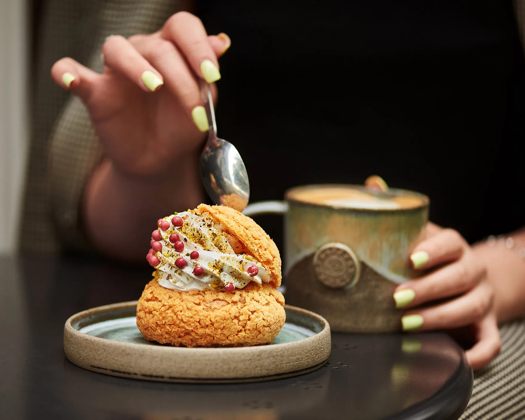 Фотосъёмка напитков и десертов Coffee Cremo. Фуд-фотограф, фуд-стилист Анна Додохова